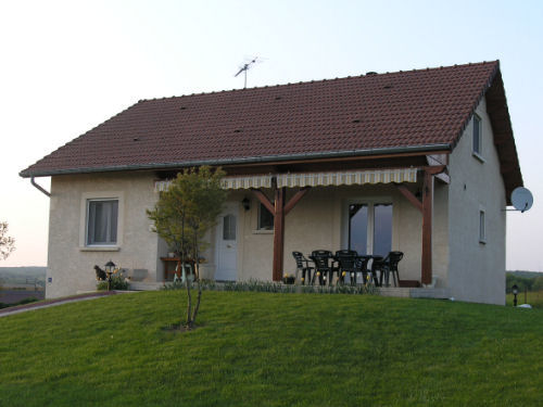 maison traditionnelle sous-sol, terrain en pente